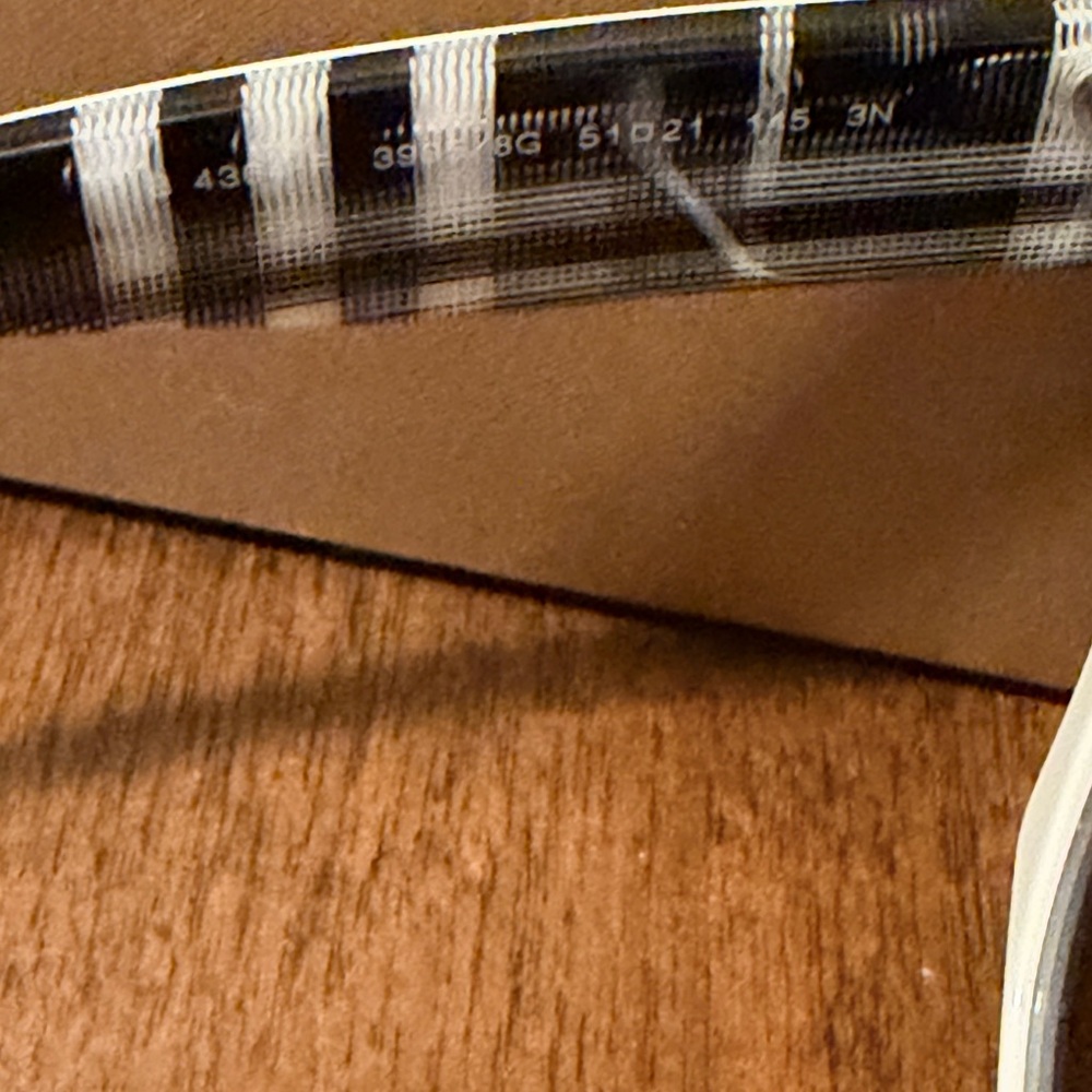 BURBERRY SUNGLASSES - Picture 5 of 9